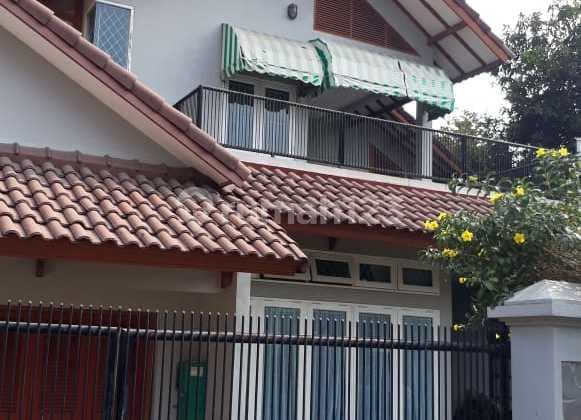 Charming House in Kayu Putih