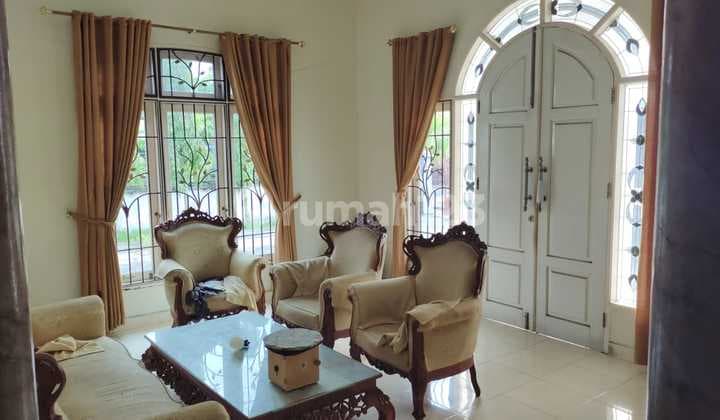 Rumah siap huni semi furnish dekat jalan Riau, Pekanbaru