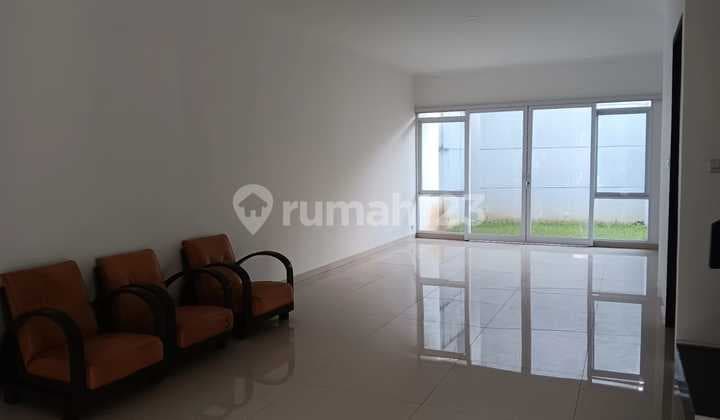 Rumah Baru Siap Huni Di Kawasan Elite