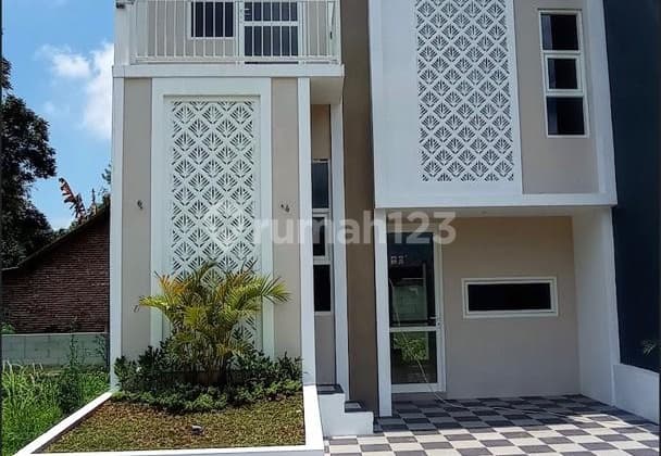 Rumah Baru Seperti Villa HGB - Hak Guna Bangunan