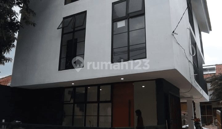 Rumah, Jl. Wijaya, Kebayoran Baru, Jaksel