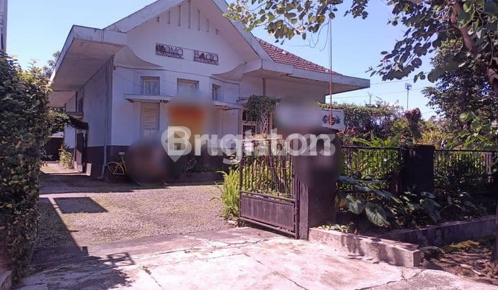 Rumah belanda di pusat kota malang area oro oro dowo gunung gunung ijen skitarnya