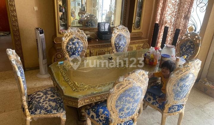 Rumah Mewah Di Kramat Pela, Jakarta Pusat