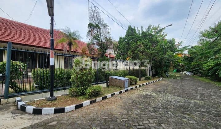RUMAH SIAP HUNI DI TAMAN PRAPEN INDAH SURABAYA DEKAT RAYA JEMURSARI