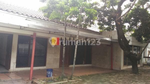 Rumah Tua Hitung Tanah di Jual dengan Harga NJOP S. Parman - Jakarta Barat