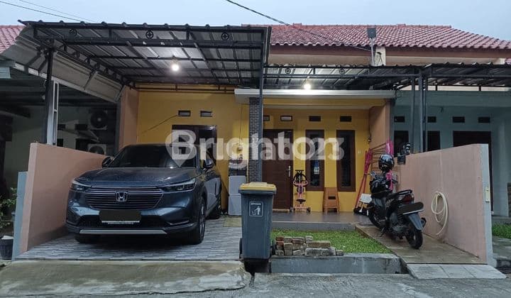 Rumah Tengah Kota Belakang Hypermart Tole Iskandar Depok