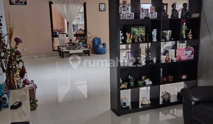 RUMAH DI KOTA WISATA CIBUBUR