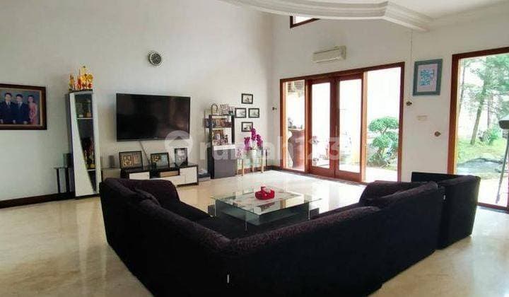 Rumah Mewah 3 Lantai Setraduta Purnama Sarijadi Bandung Utara