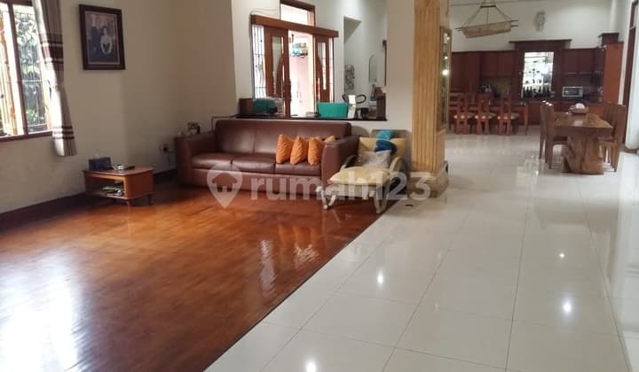 Rumah Bagus Di Belakang BTC Pasteur Taman Milenium