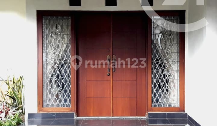HIGH QUALITY Rumah sekeloa Bdg