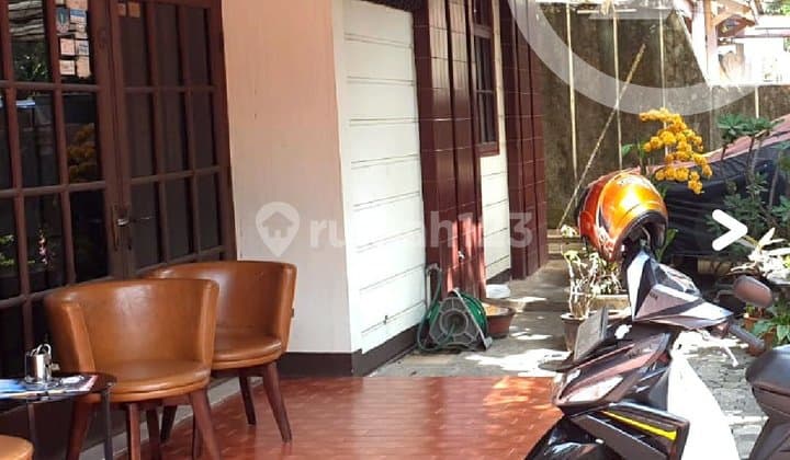 Rumah Turangga, Bandung, Strategis dan lingkungan tentram