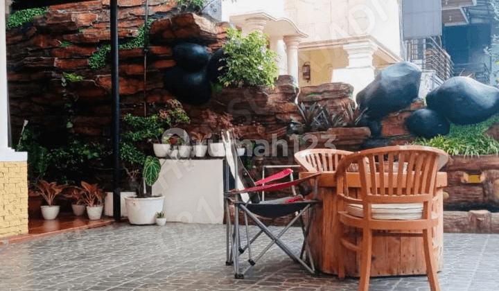 DIJUAL RUMAH 3 LANTAI - Komp. Cipta Graha, Gunung Batu