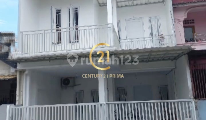 Rumah Sudah Renovasi di Dekat Perumahan Bintaro 9 Dekat Stasiun