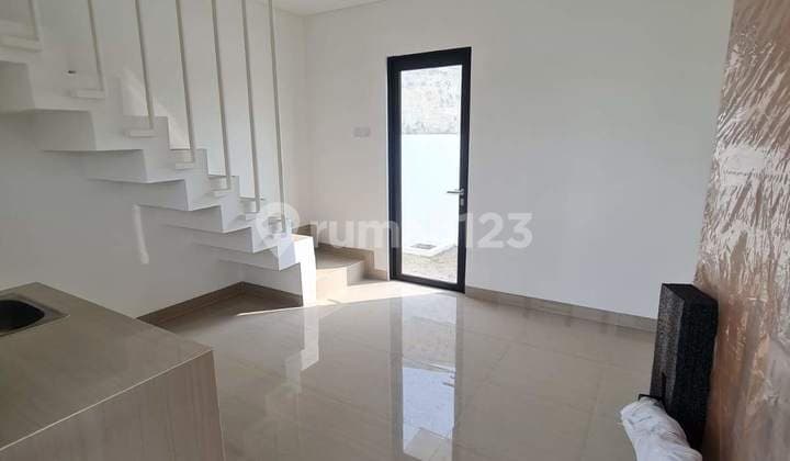 Rumah Brand New Dan Bagus Di Jababeka Residence Bekasi R1610