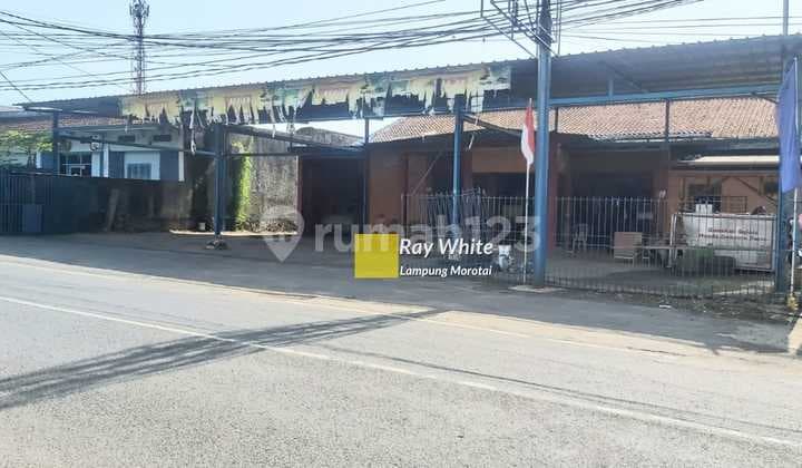 House and boarding house in Urip Sumoharjo