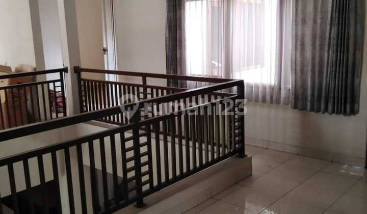 Rumah Cantik Siap Huni di Situsari Sayap Buah Batu