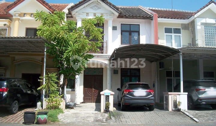 Rumah di Pakuwon City Cluster Soro Surabaya Timur, 2 Lantai, Hadap Utara, Siap Huni