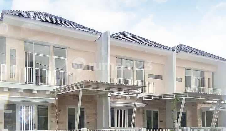 Rumah greenlake rungkut. Dekat Kampus dan perkantoran Merr