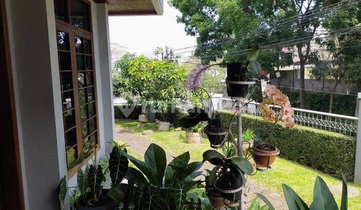 Rumah Full Furnish Kebun Luas di Sayap Surya Sumantri Bandung