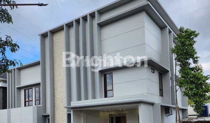 RUMAH MEWAH 3LT DI LINGKUNGAN SUPER ELITE DEKAT KAMPUS UII
