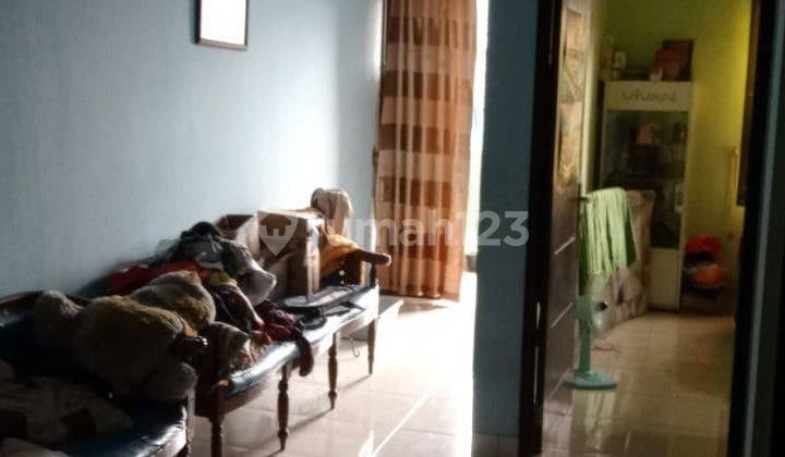 Rumah 2 lantai di semper