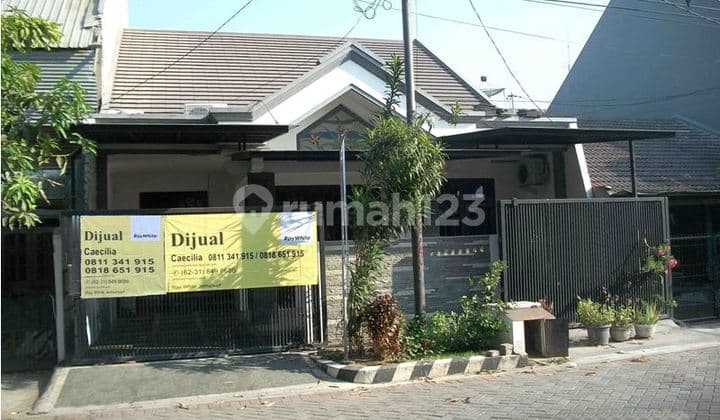 Rumah di Kutisari indah Selatan Surabaya, Sudah Renov, Minimalis, Row Jalan depan Lebar + Paving, Siap Huni