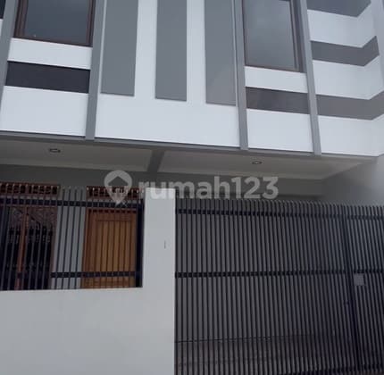 Rumah Baru Siap Huni di jl Mutiara, Lembang