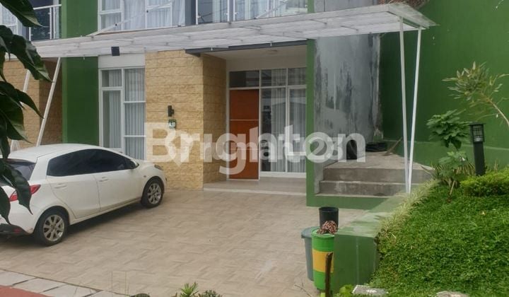 RUMAH MODERN MINIMALIS POSISI DI HOEK