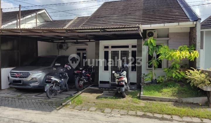 Rumah nyaman dalam kota dekat jalan Tuanku Tambusai-Pekanbaru