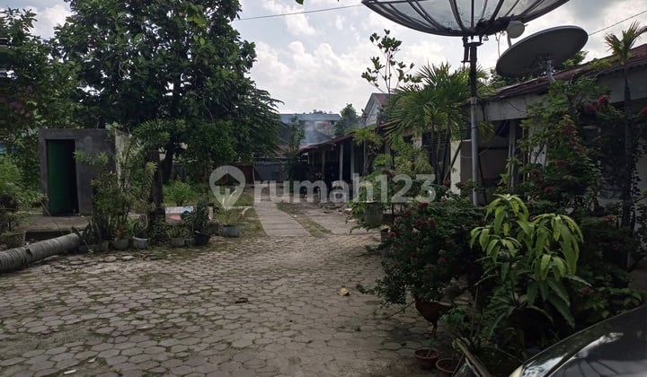 Land & Building in a Strategic Area at an Affordable Price