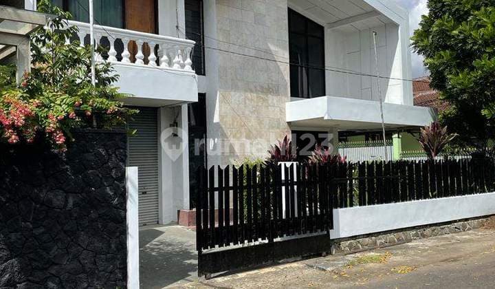 Rumah Bagus Di Guntur Sari Buah Batu Kotamadya Bandung