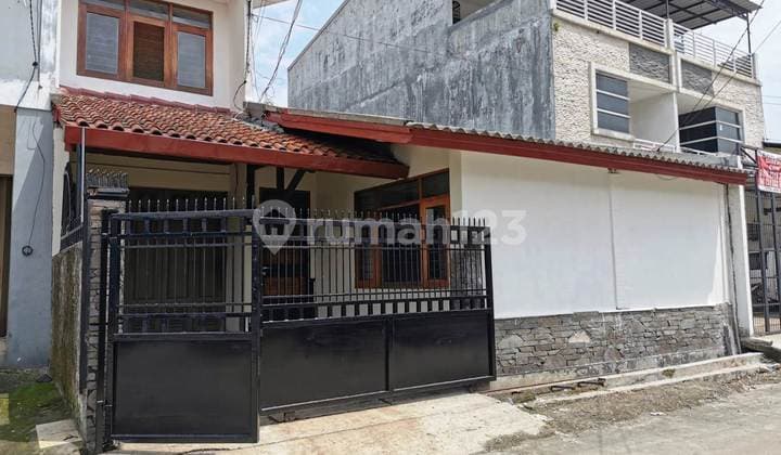 Rumah Siap Huni di Taman Kopo Indah 2