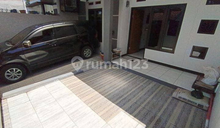 Rumah Modern Minimalis di Taman Cibaduyut indah