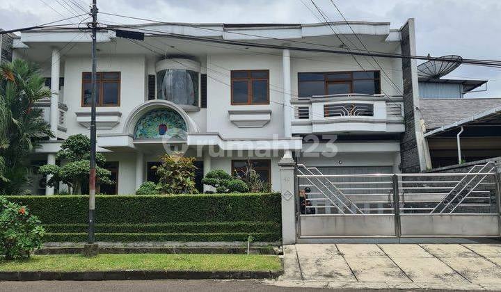 Rumah Lux Furnished Di Taman Sakura Bandung