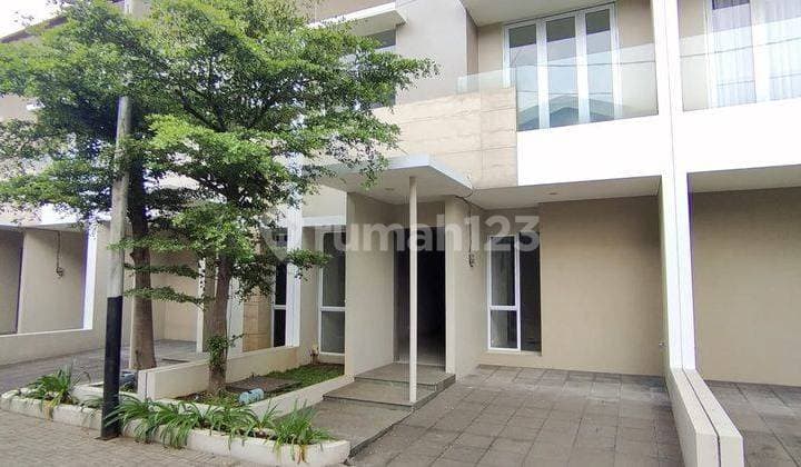 New Modern Minimalist House Near Alun-alun Bandung City