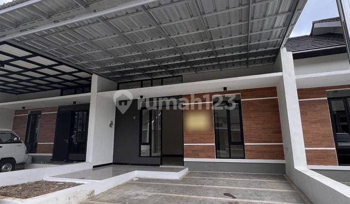 Rumah Baru 4 Kamar Tidur Taman Kopo Indah