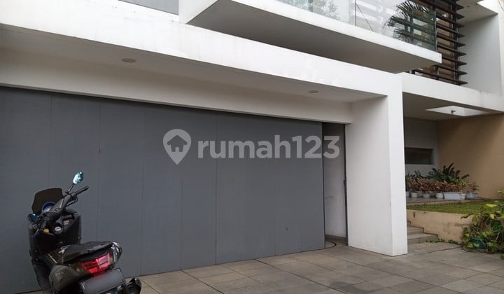 Rumah Mewah Batununggal Indah Full Furnished