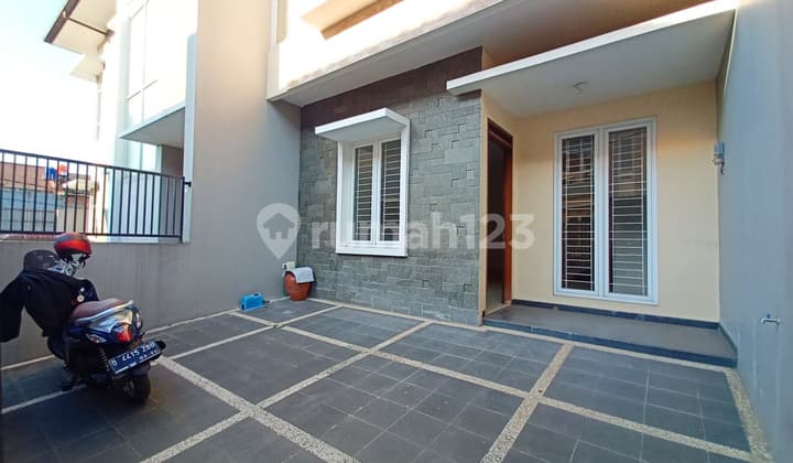 MURAH!! Rumah Baru Siap Huni 5 Kamar Dekat Tol di Mekar Wangi Bandung