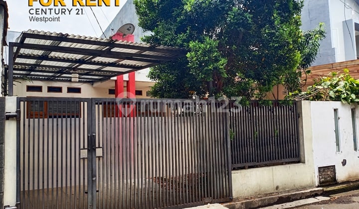 Rumah 3 Kamar Cocok Untuk Kantor Jl. Suryalaya Bandung