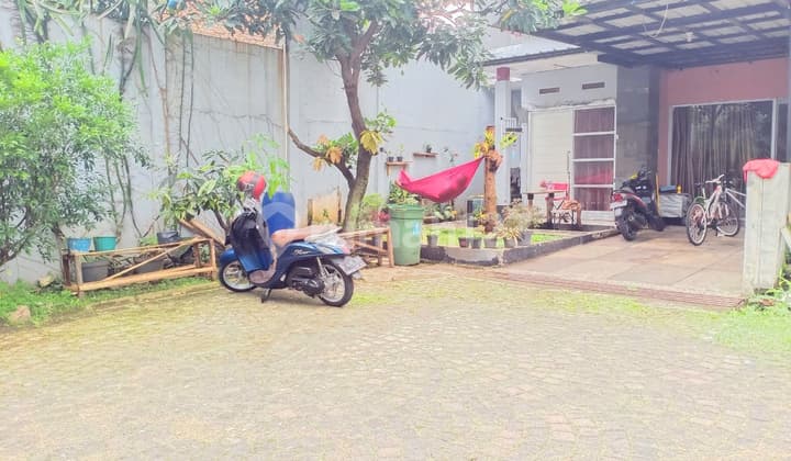 Rumah DiJual Cepat Siap Huni 4 Kamar Posisi HOEK di Antapani Bandung