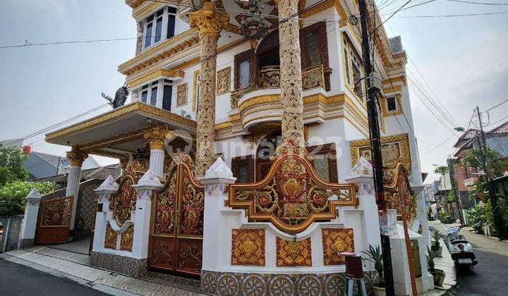RUMAH SUPERMEWAH DESAIN KLASIK DI KAYU PUTIH,JAKARTA TIMUR
