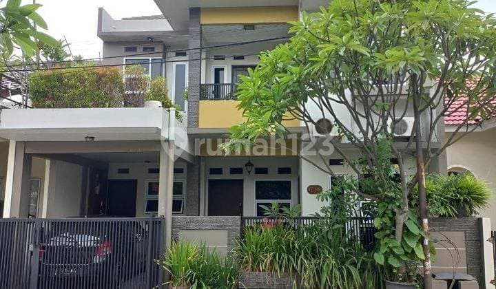 Rumah bebas banjir depan taman di Galaxy,Bekasi Selatan