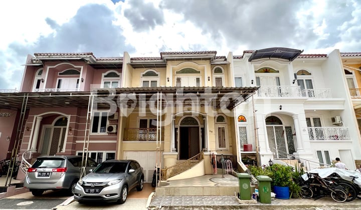 RUMAH TOWNHOUSE CANTIK DAN MEWAH DI PALEMBANG REGENCY
