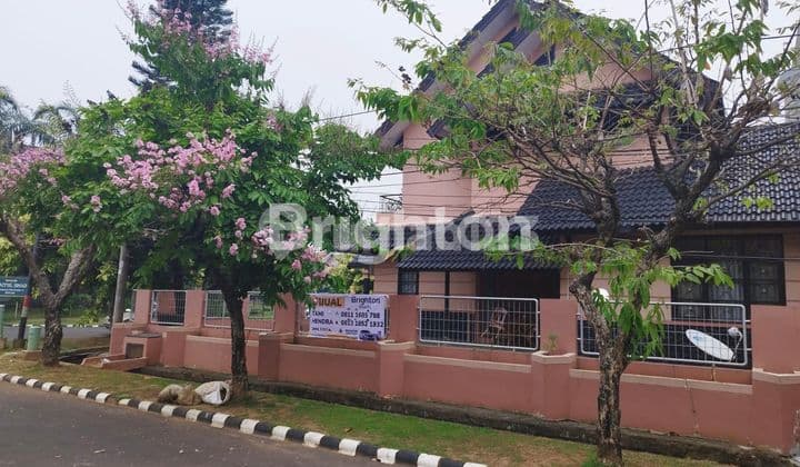 Rumah Murah Hoek di Kemang Pratama, Bekasi