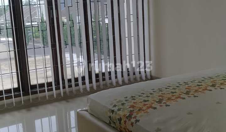 Hot Listing Rumah Singgasana Siap Huni