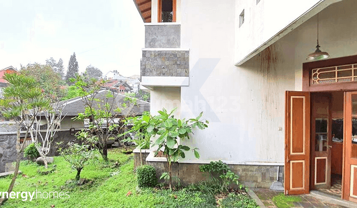 Rumah Dijual 4 Lantai Nyaman Siap Huni di Gerlong Bandung
