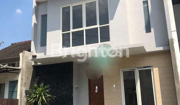 RUMAH BUKIT PALMA 2 LANTAI MEWAH