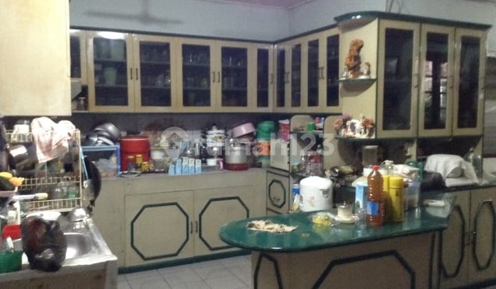 House on Jati Karapitan Street, Can Buy Half a House.