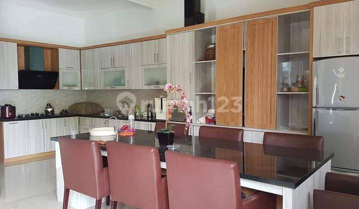 Rumah Unit Pojok Full Furnish 3 Lantai Pesantren Cimahi Utara