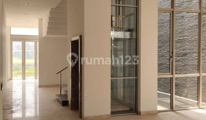 New House View Golf Mozart